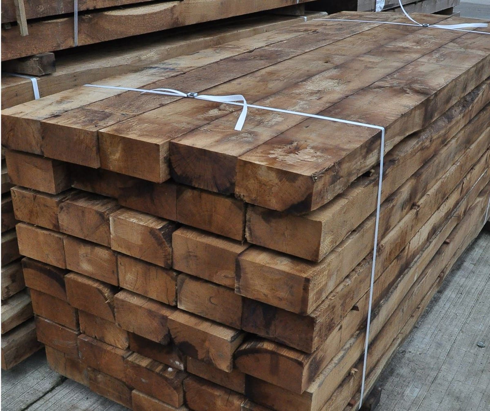10x20 cm Treated Oak Sleeper (1/2)